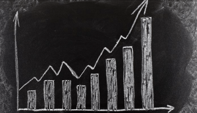 Myynnin johtaminen, myyntijohtaminen, myyntistrategia